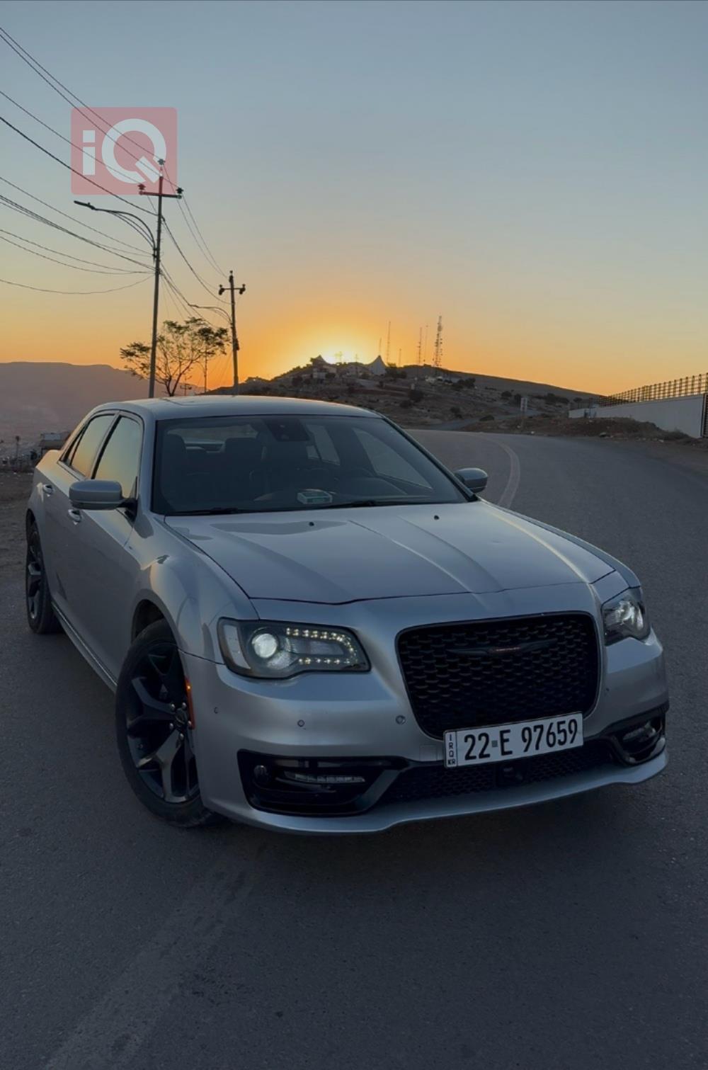 کرایسلەر 300